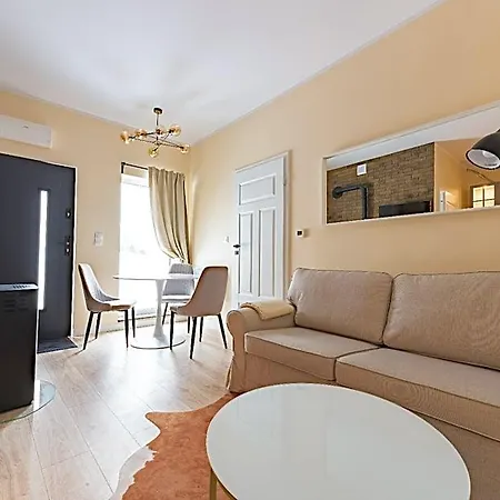 Hotel White I